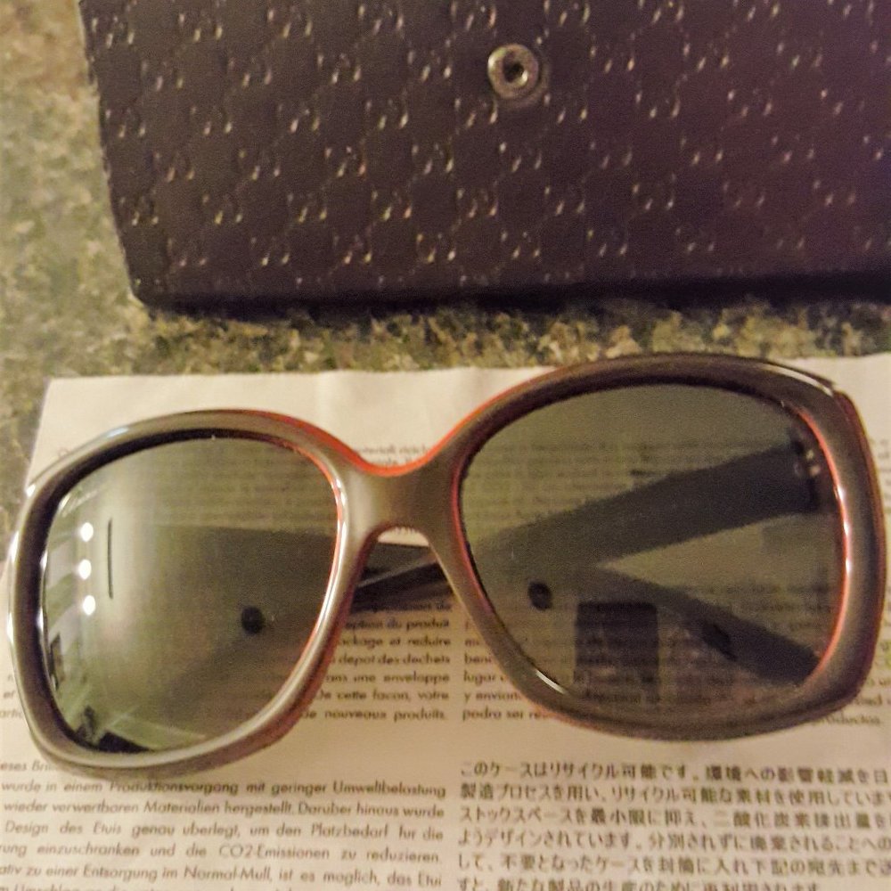 GUCCI WOMEN'S BROWN/YELLOW/RED SUNGLASSES